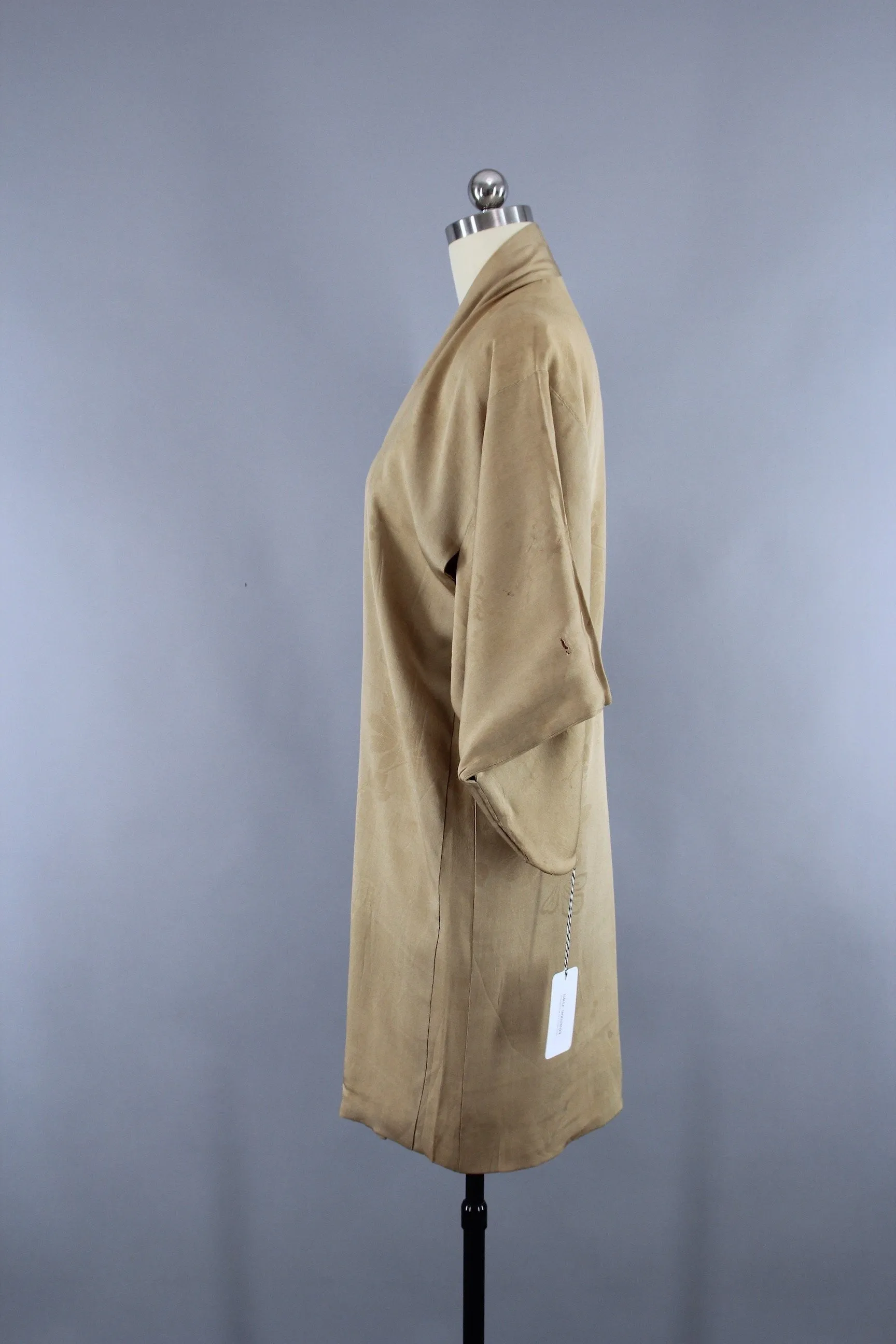 1950s Vintage Silk Haori Kimono Jacket Cardigan / Tan Silk