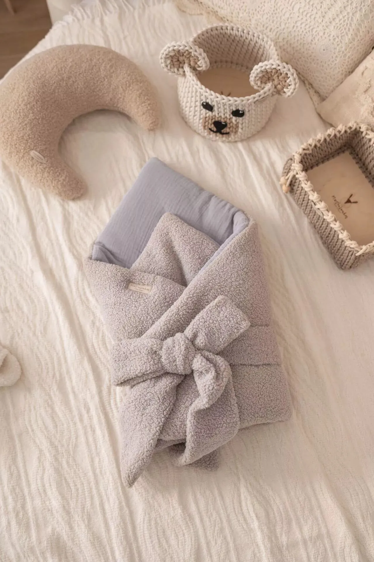 Bouclé Newborn Baby Swaddle Blanket (4 colours)