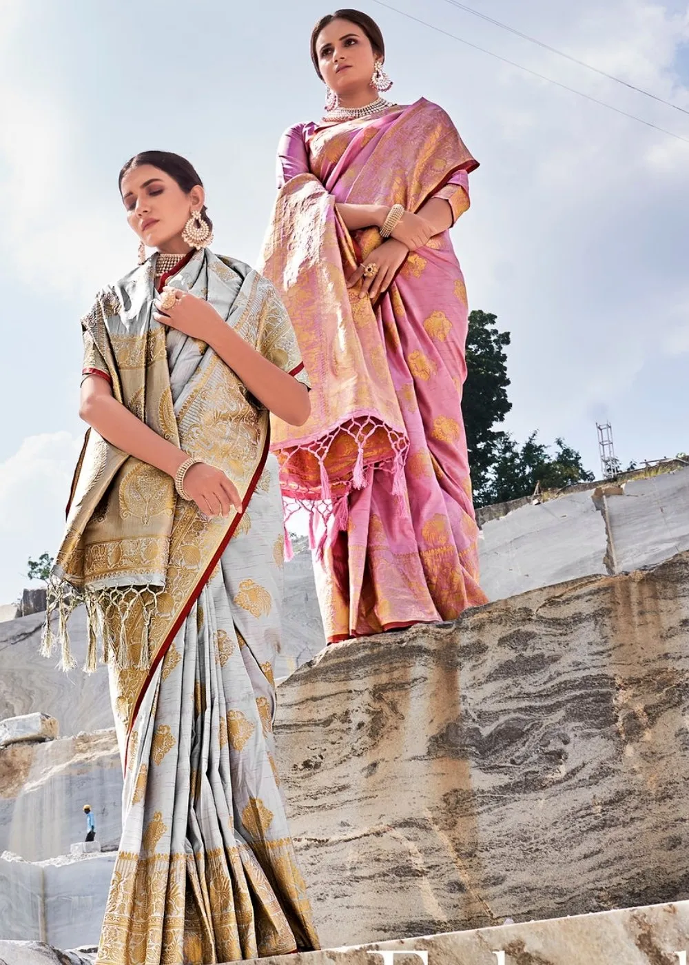 Flamingo Pink Woven Designer Silk Saree with Butti overall