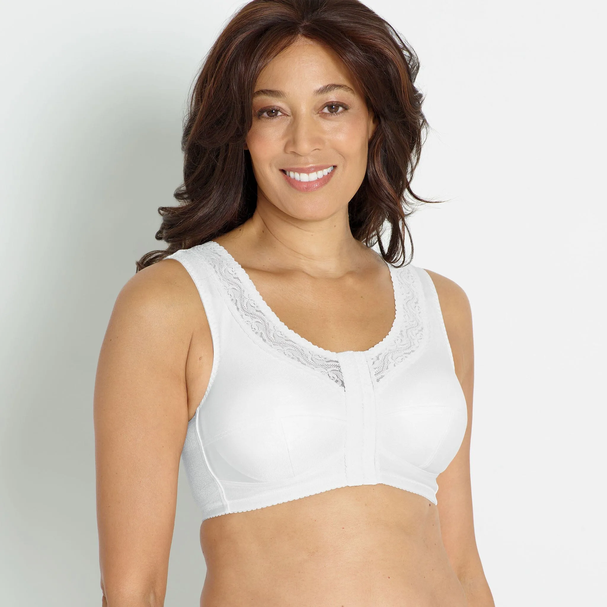 Leisure Camisole Front Closure Especially For You Bra White/Bilateral