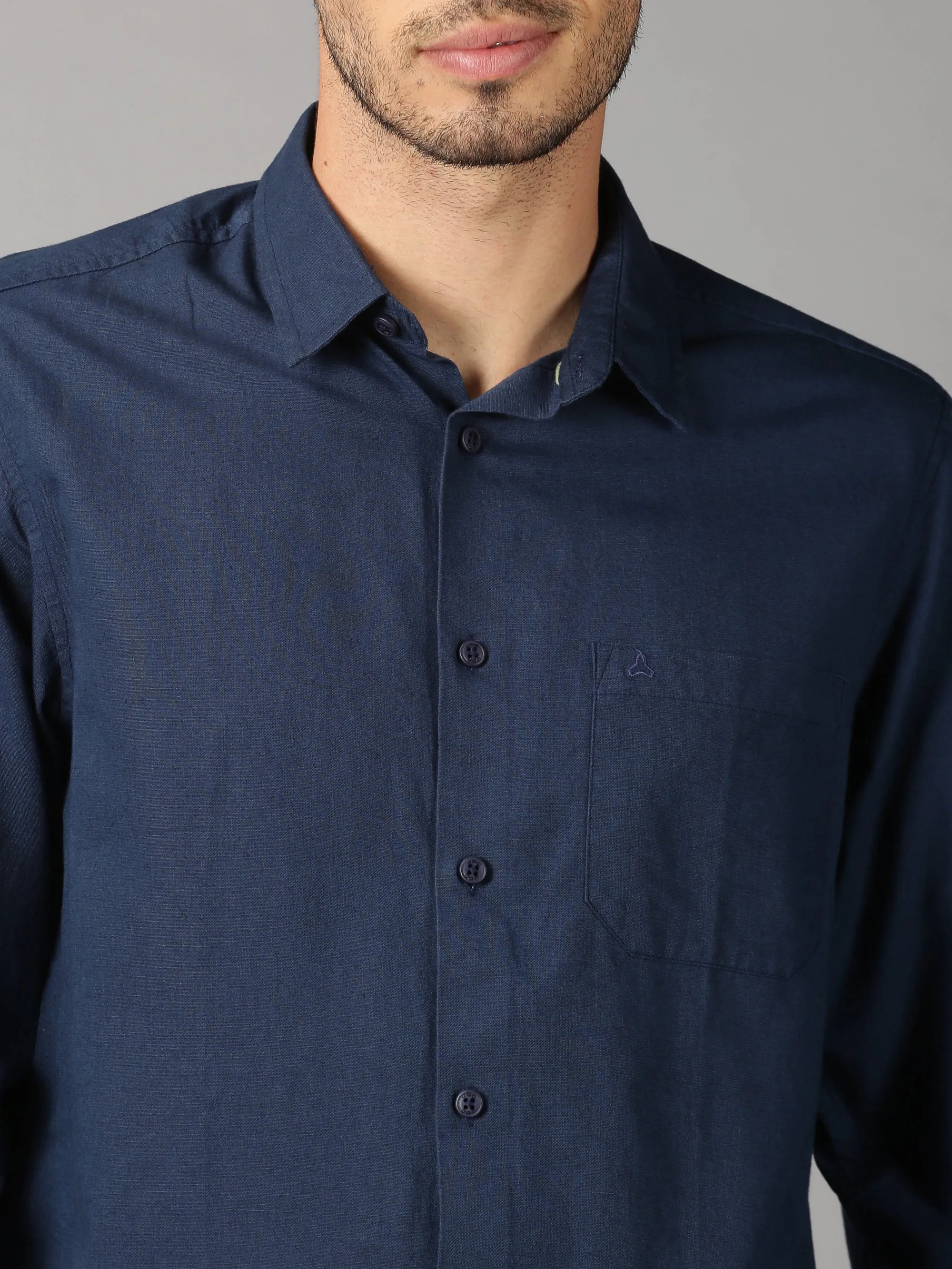 MEN'S NAVY SOLID SLIM FIT SHIRT