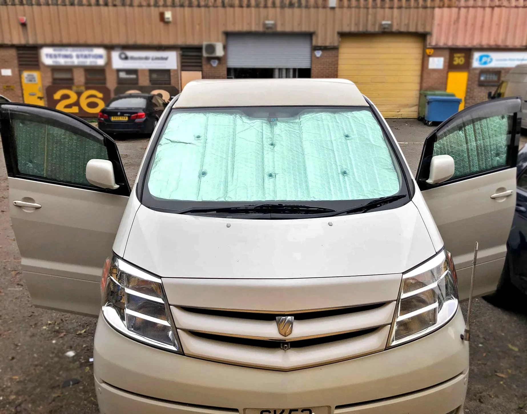 Toyota Alphard - Thermal Screens