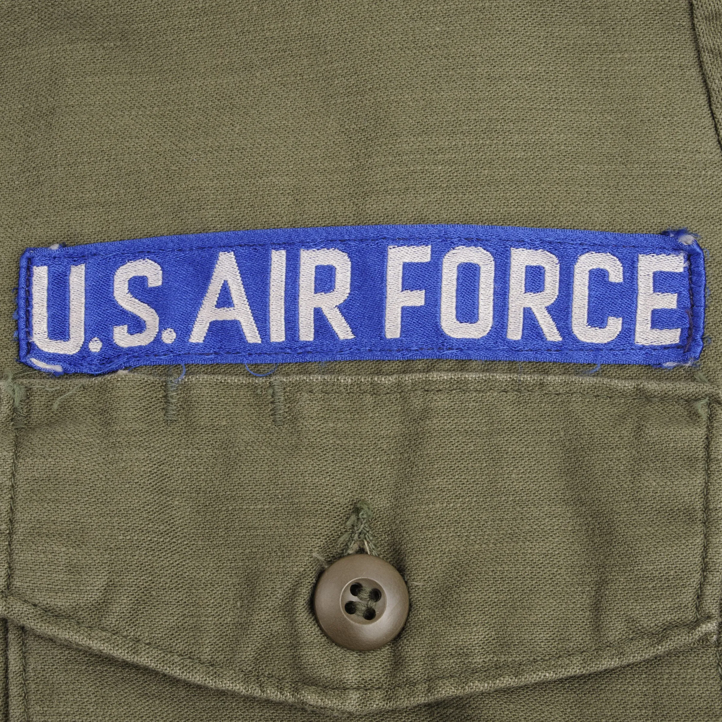 VINTAGE USAF AIR FORCE 1974 VIETNAM WAR UTILITY SATEEN SHIRT PATCH SZ 15 1/2X35