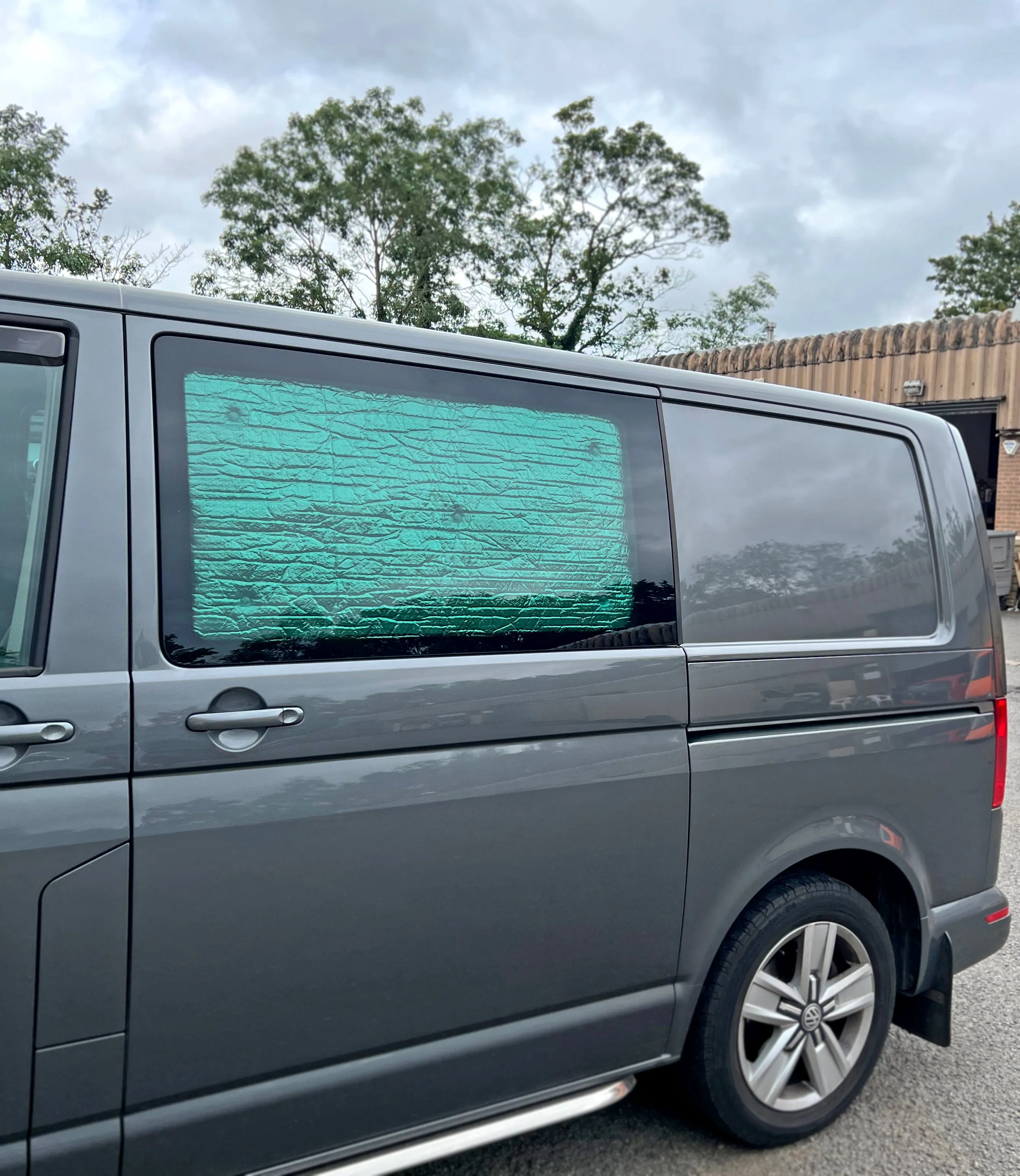 VW T5 - Thermal 2p Side Screen Blinds