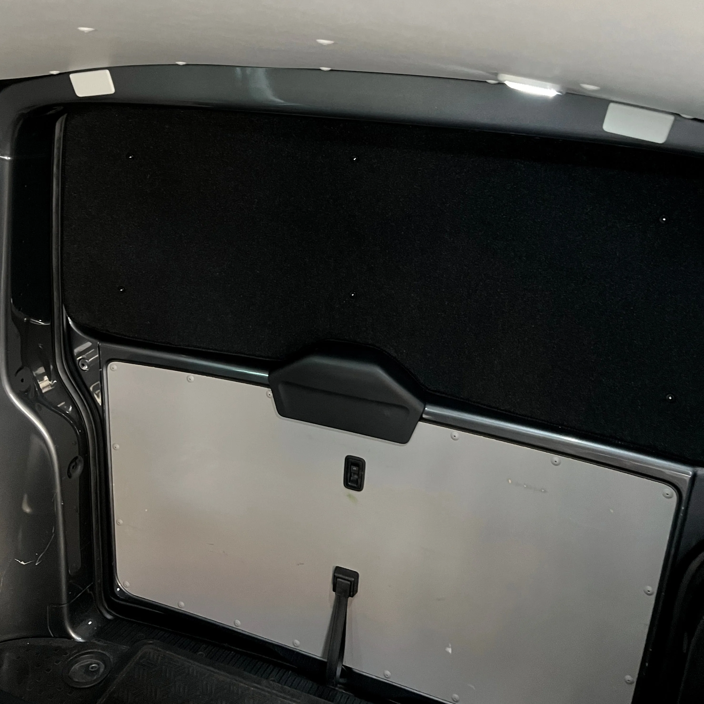 VW T6 - Tailgate Thermal Blind